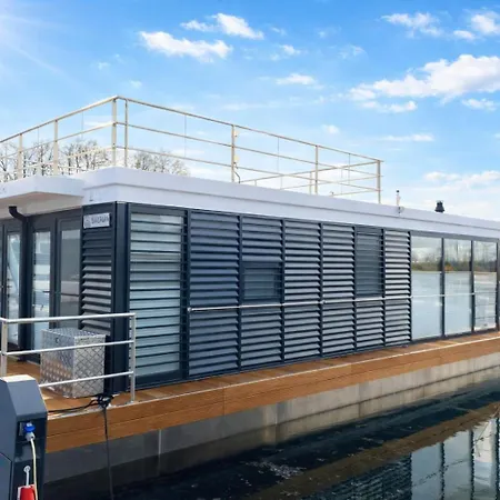 Floatinghouse Bakerman בית נופש